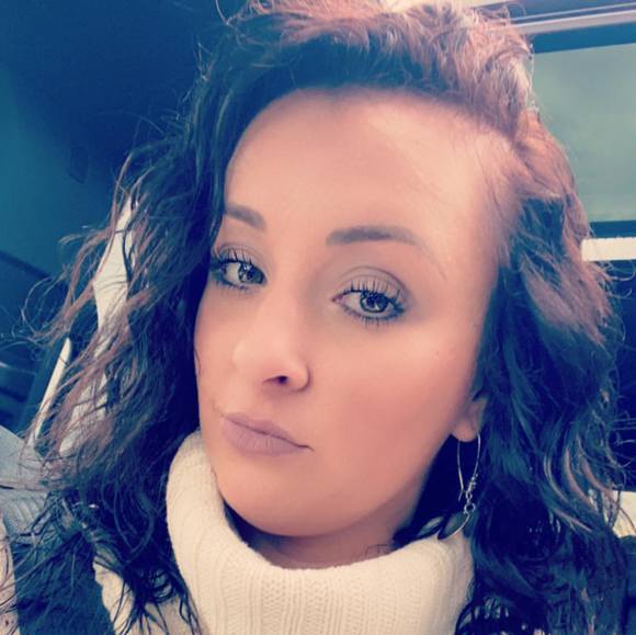 Meet your Posher, Courtney - Picture 1 of 1